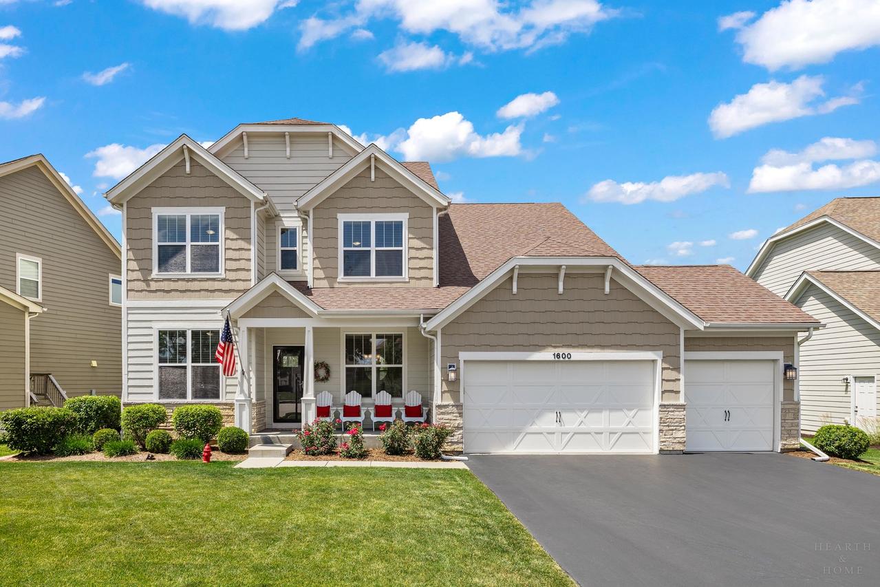 1600 Creeks Crossing Dr., Algonquin, IL 60102