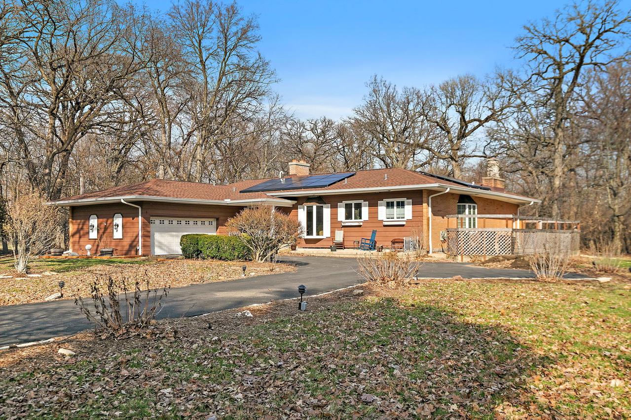 435 Forest Tr., Oak Brook, IL 60523