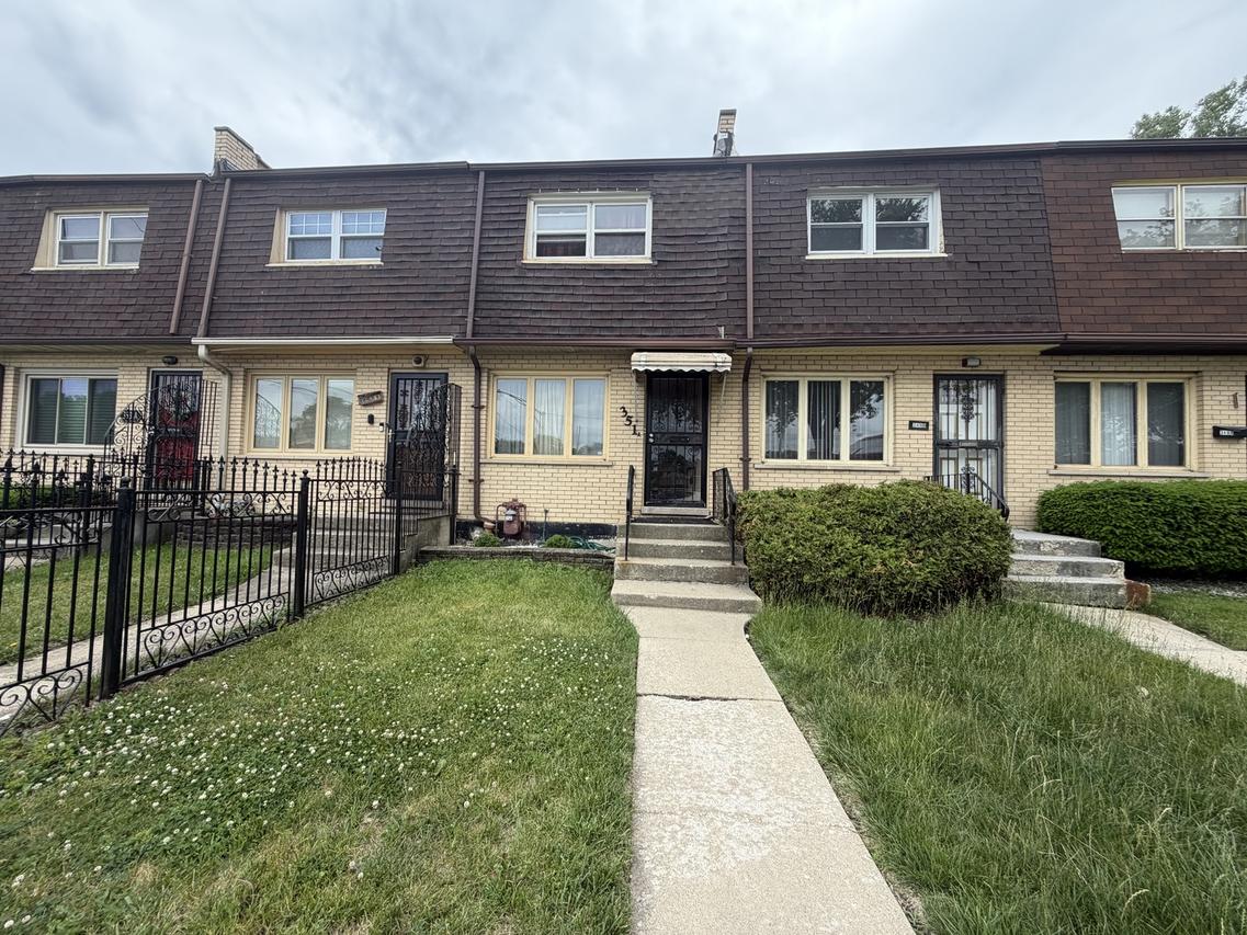 351 E 91st St. #A, Chicago, IL 60619