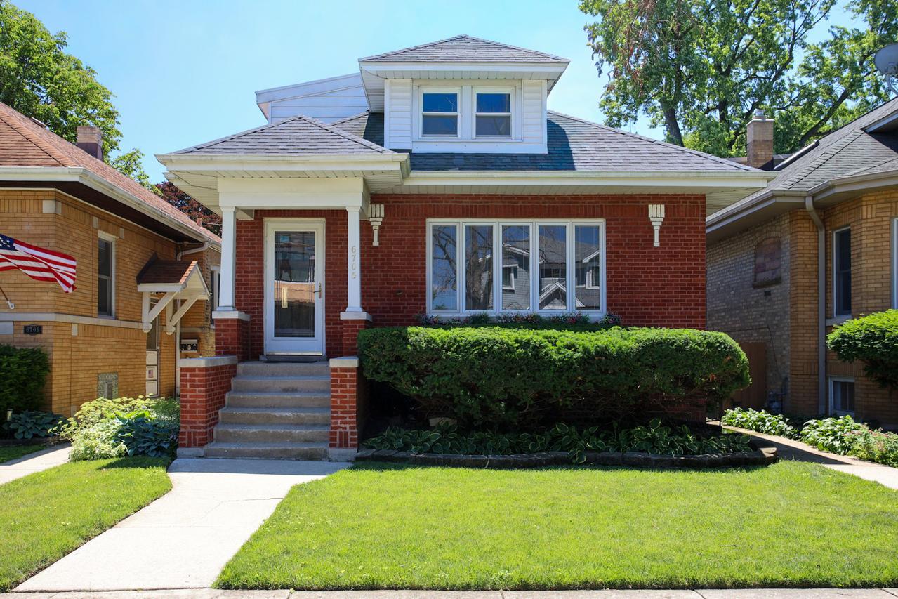 6705 N Olympia Ave., Chicago, IL 60631