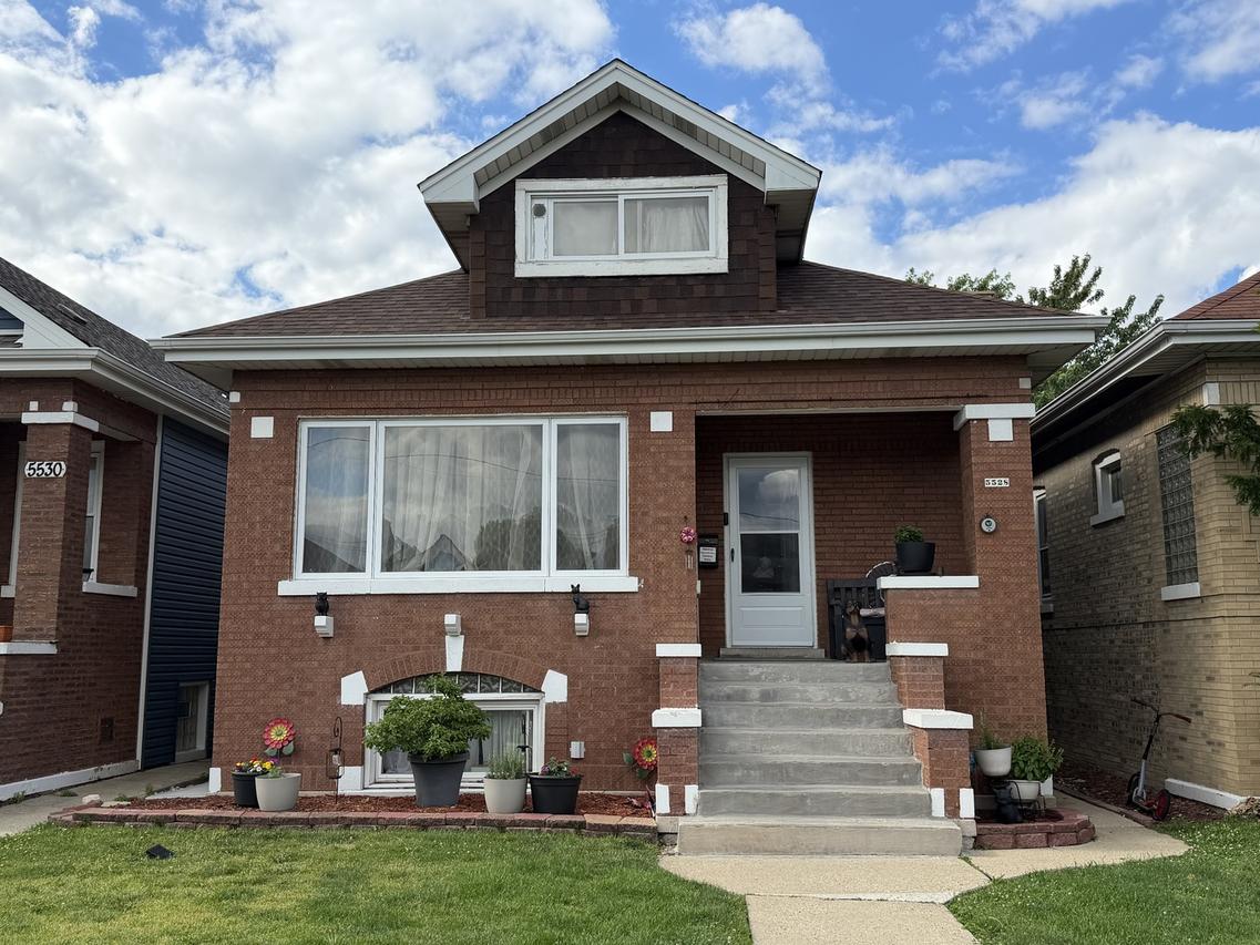 5528 W Henderson St., Chicago, IL 60641