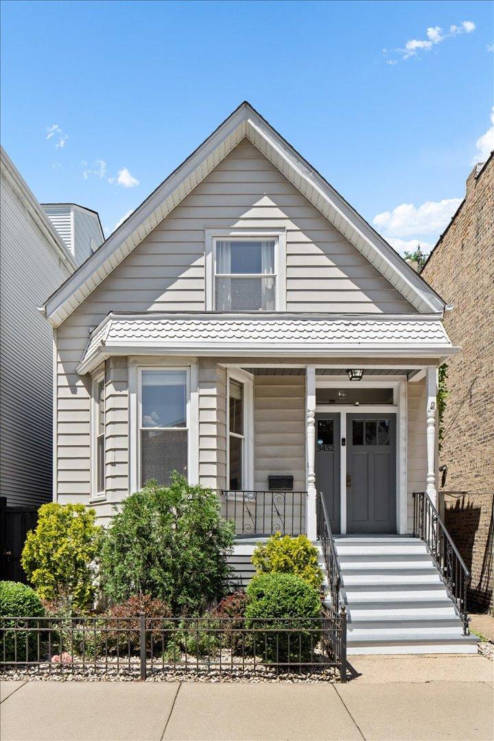 3452 N Damen Ave., Chicago, IL 60618