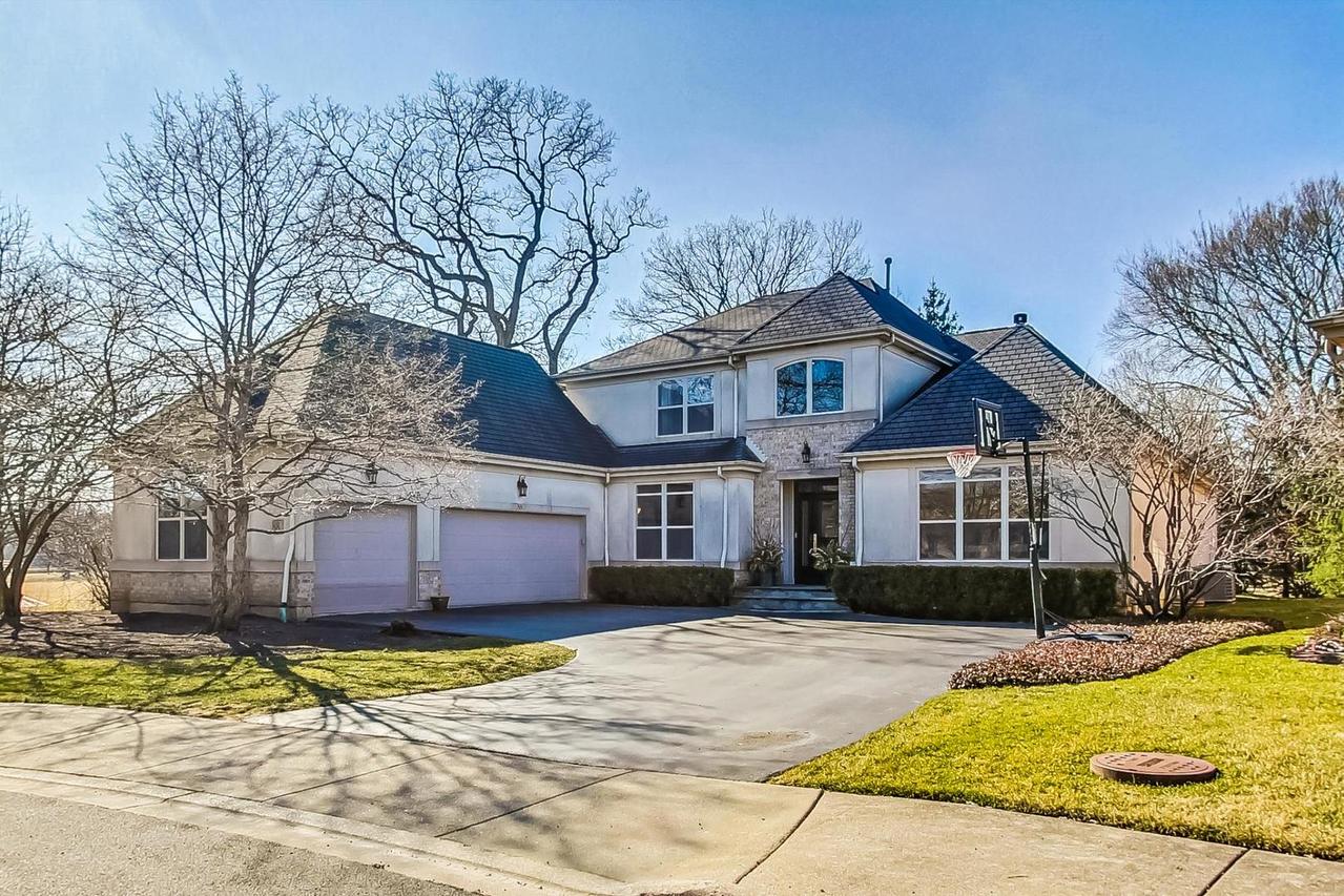88 Holabird Cir., Highwood, IL 60040