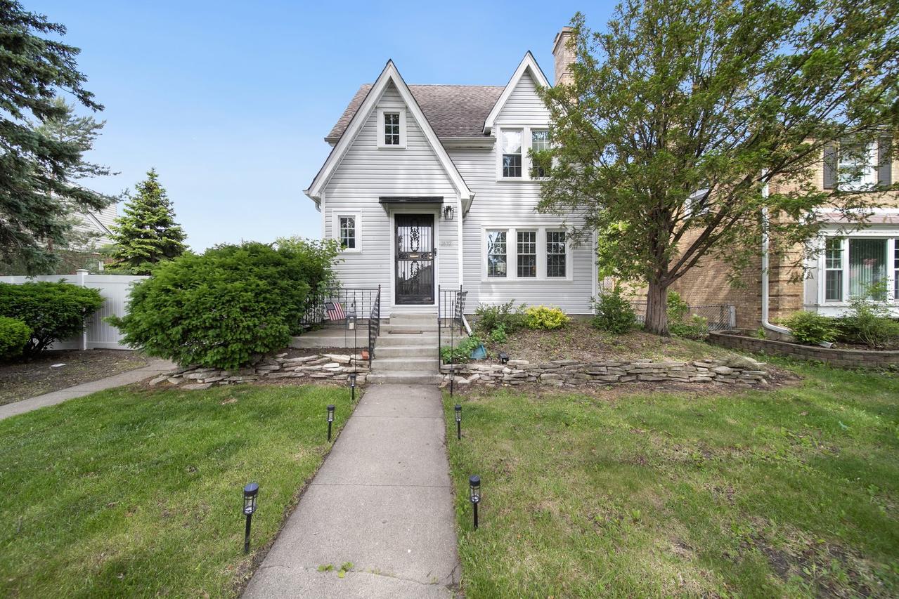 2632 Maple St., Franklin Park, IL 60131