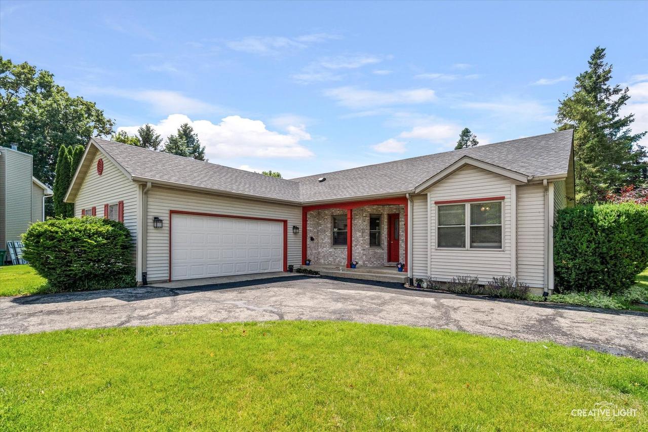 435 N Hickory St., Waterman, IL 60556