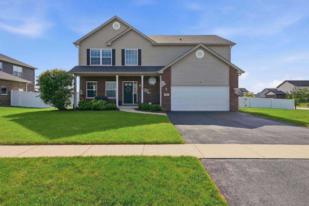 1809 Orchard Ln., New Lenox, IL 60451