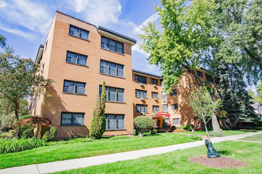 500 Washington Blvd. #206, Oak Park, IL 60302