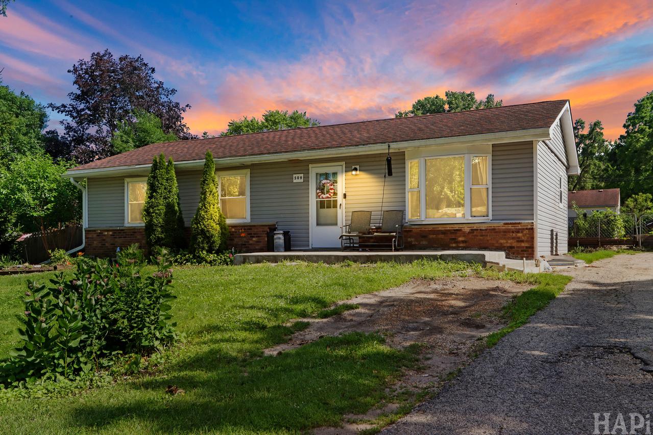 509 Rand Dr., Mchenry, IL 60051