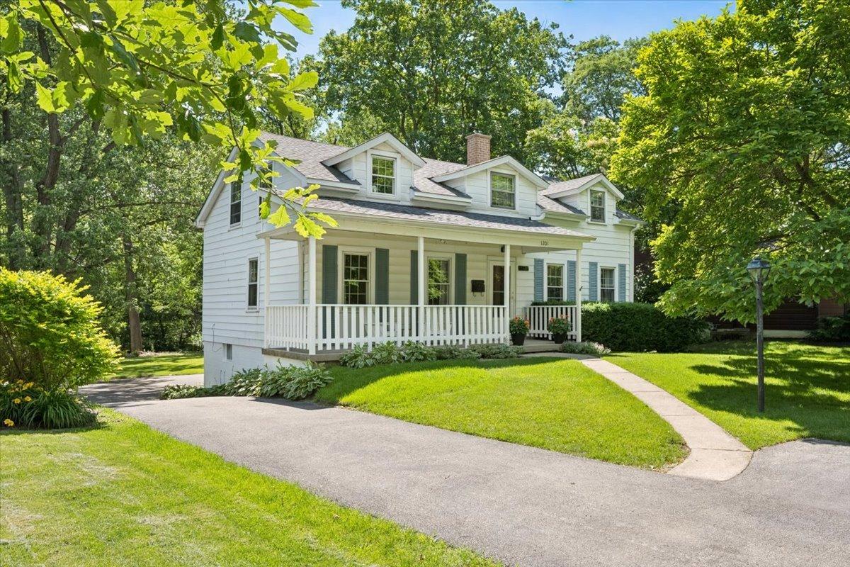 [Address Hidden by Seller], Glenview, IL 60025