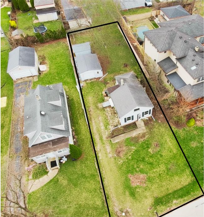 4106 N Adams St., Westmont, IL 60559