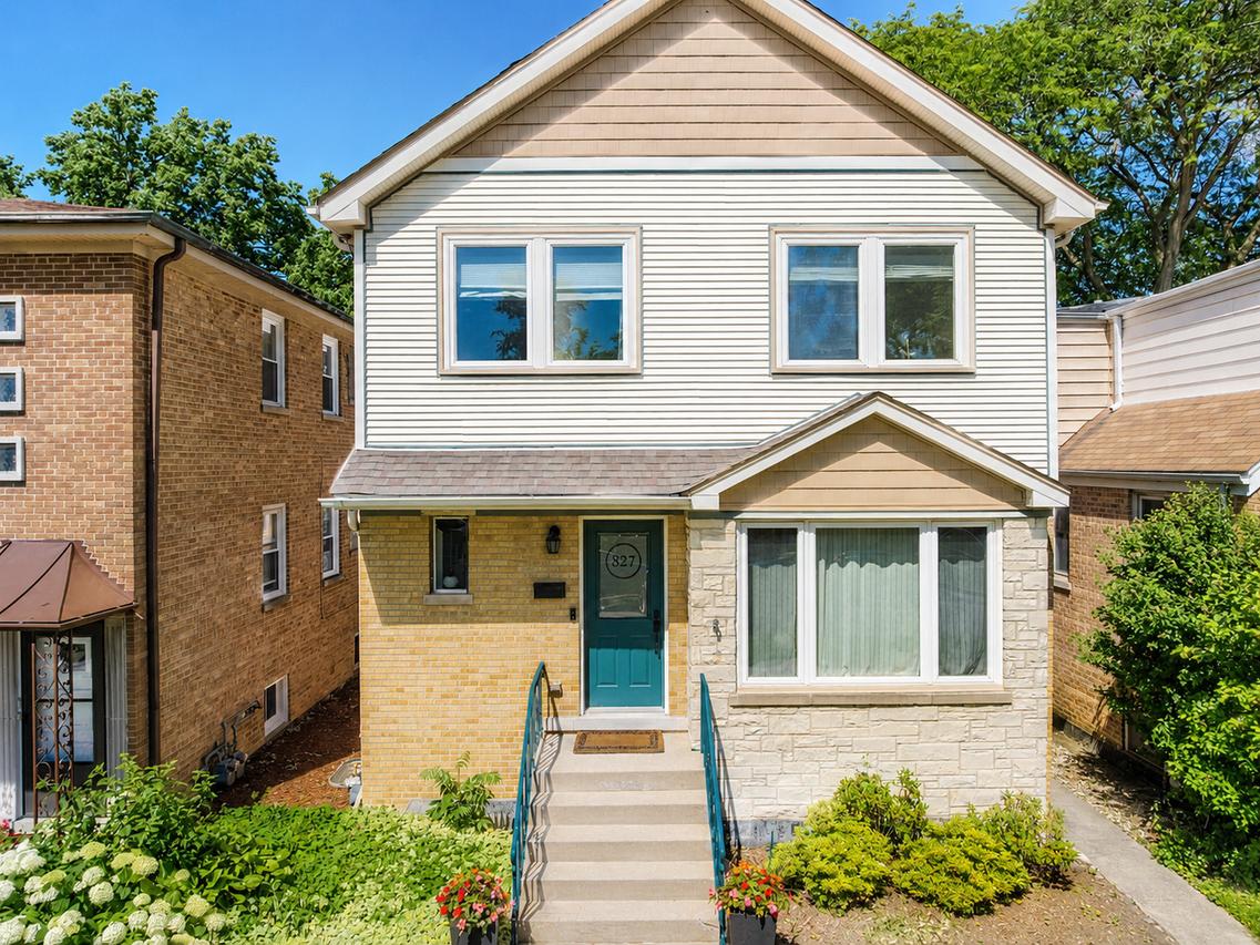 827 Lathrop Ave., Forest Park, IL 60130