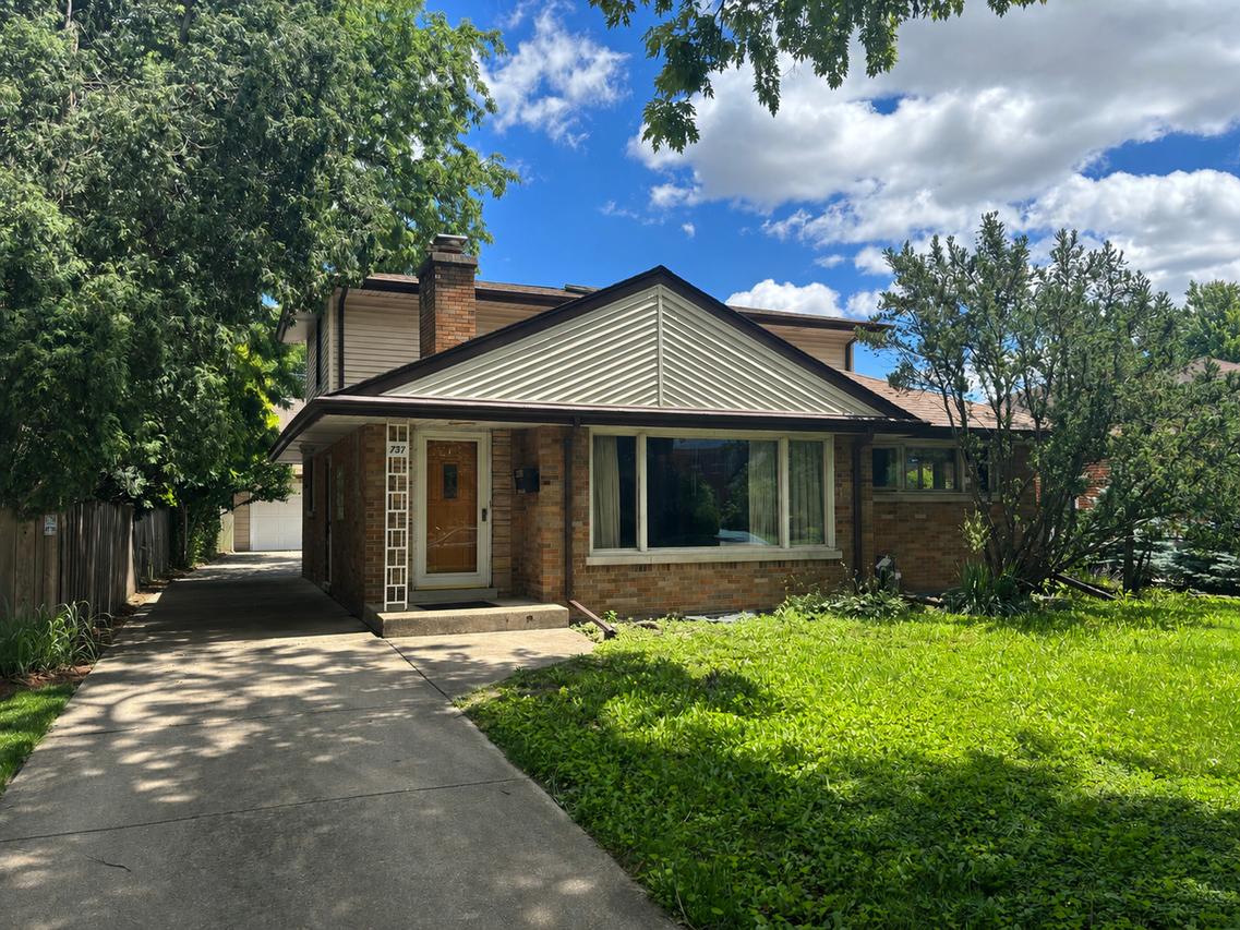 737 Forestview Ave., Park Ridge, IL 60068