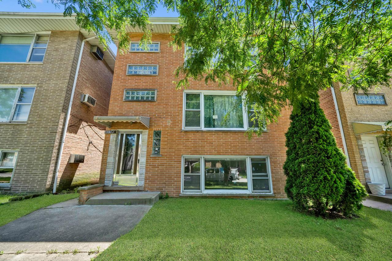 1917 High St., Blue Island, IL 60406