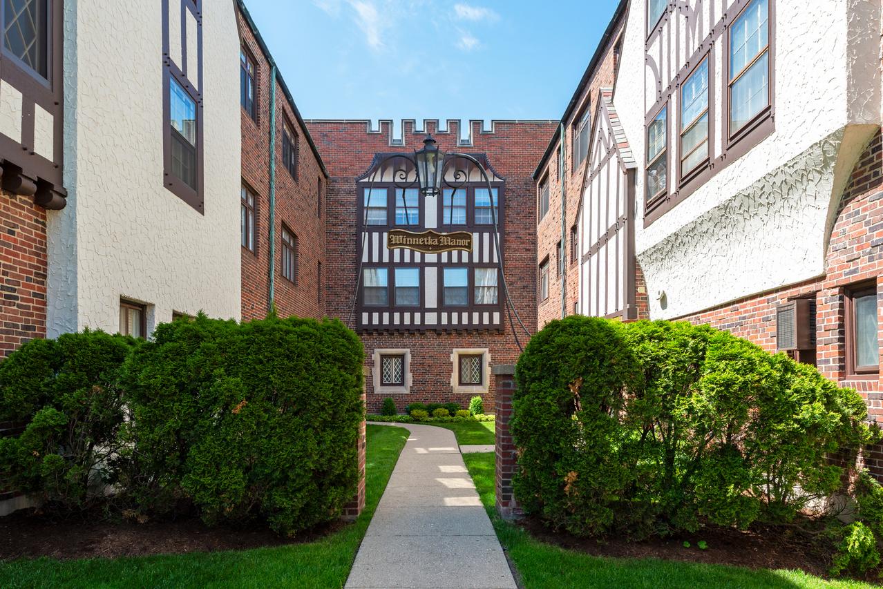1101 Merrill St. #M1, Winnetka, IL 60093