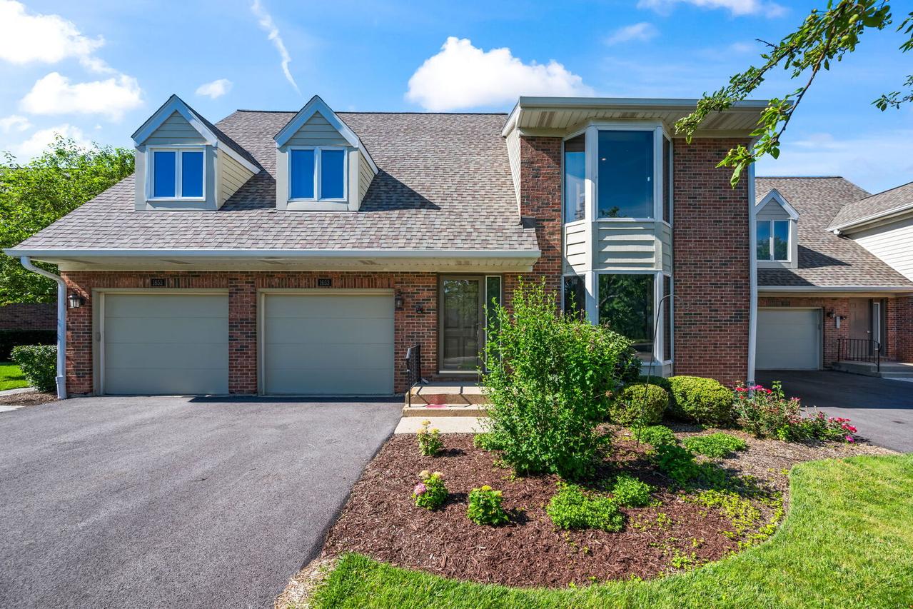 1653 N Belmont Ct., Arlington Heights, IL 60004