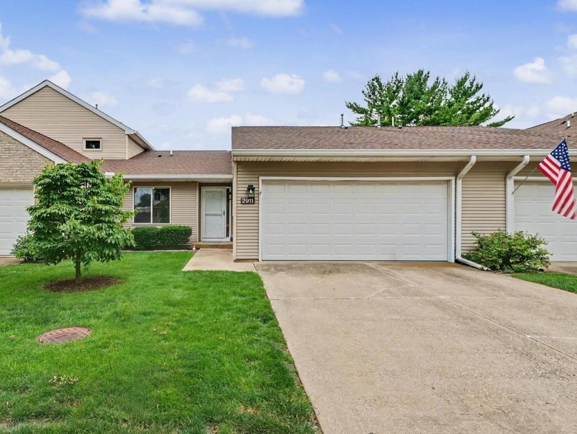2911 Sierra Dr., Champaign, IL 61822