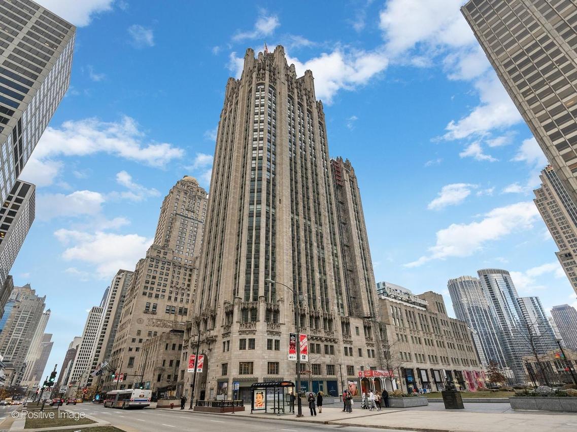 435 N Michigan Ave. #2601, Chicago, IL 60611