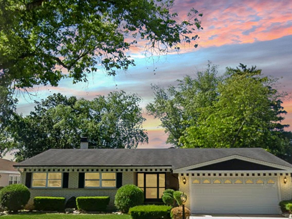 1825 E Sitka Ln., Mount Prospect, IL 60056