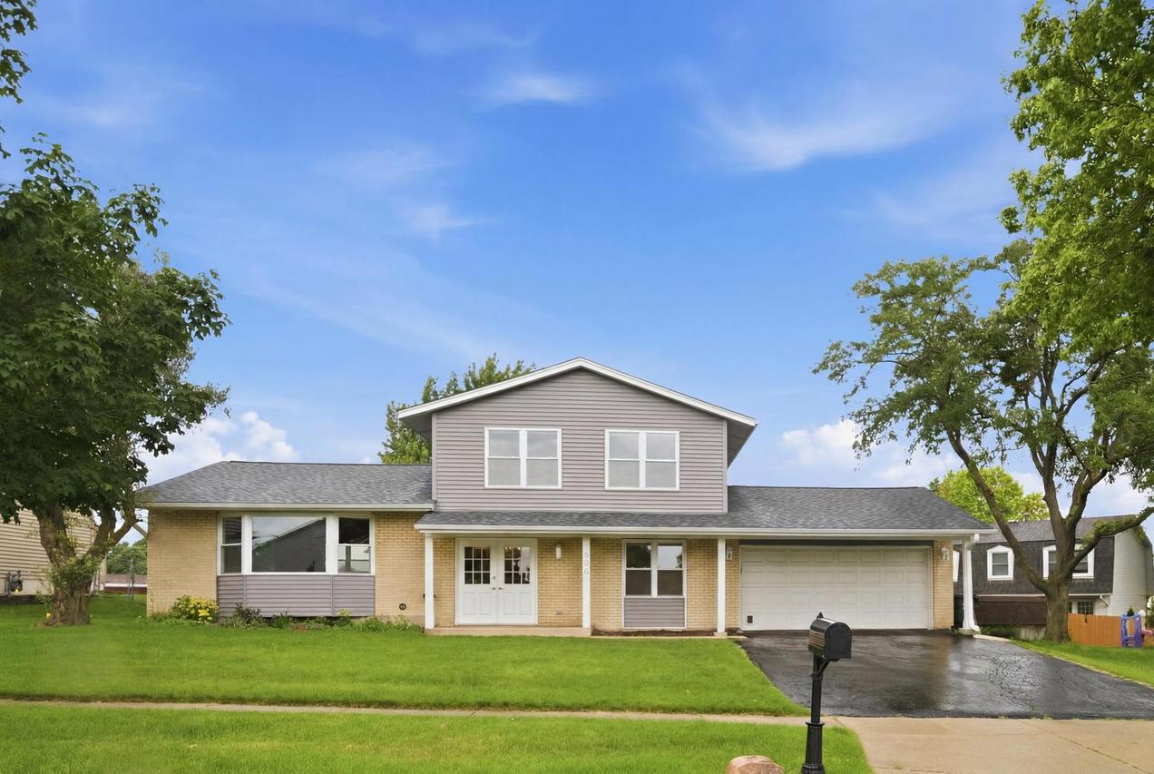 1596 Texas St., Elk Grove Village, IL 60007