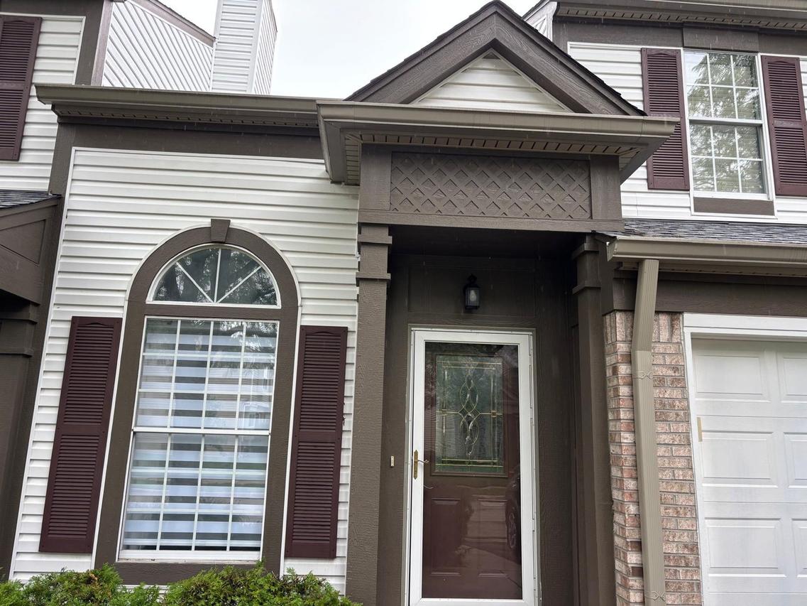 130 Crab Tree Dr., Westmont, IL 60559