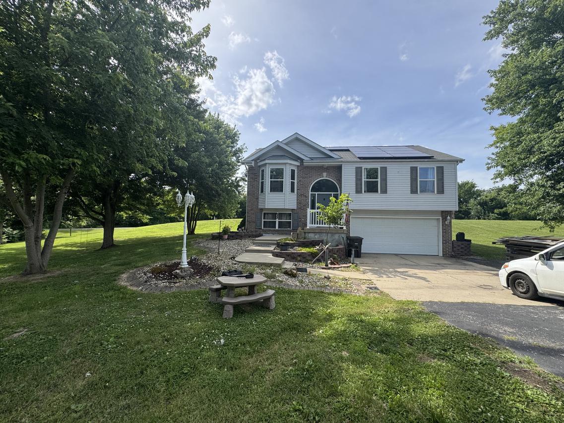 3707 Torch Club Rd., Alton, IL 62002