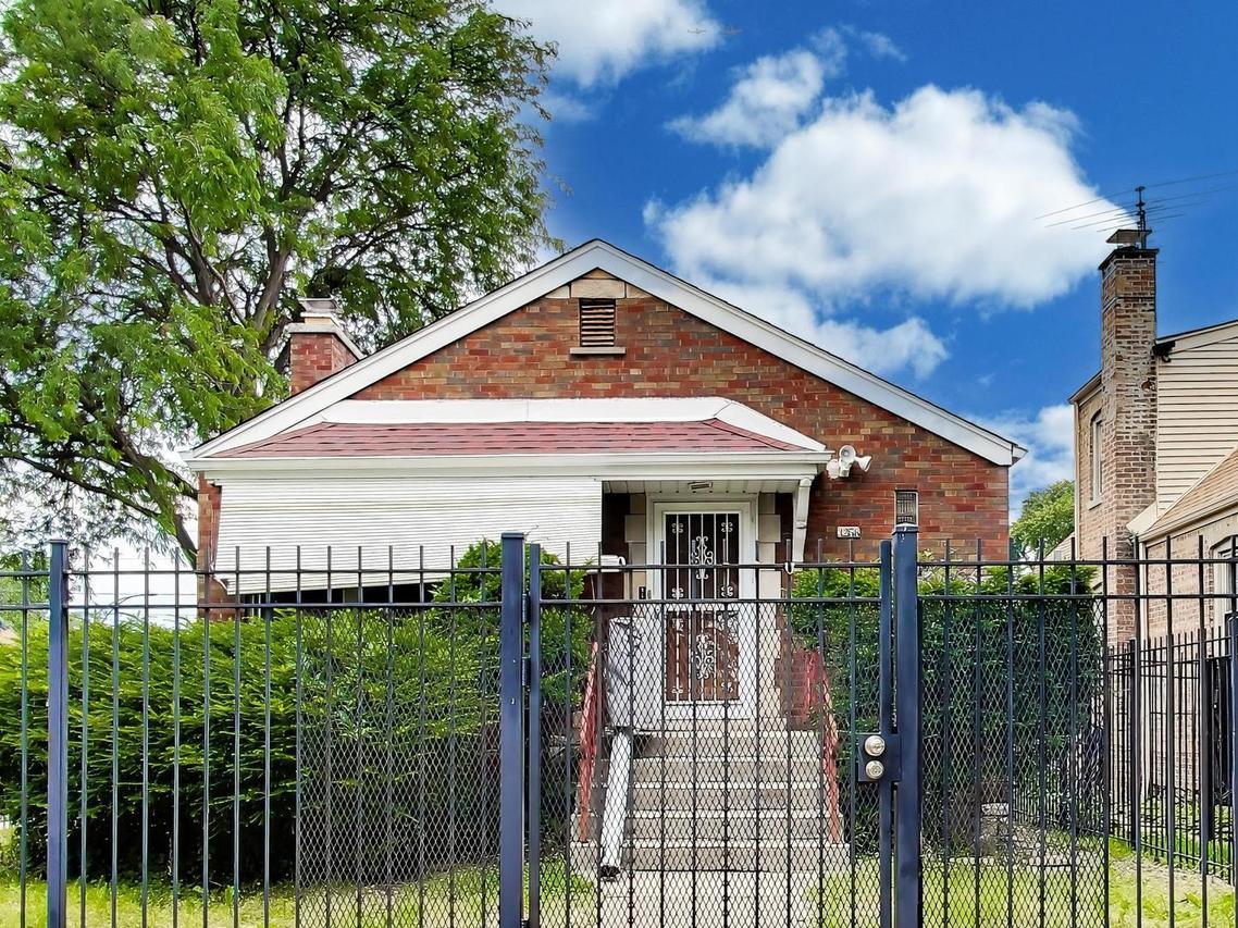 3258 W 84th St., Chicago, IL 60652