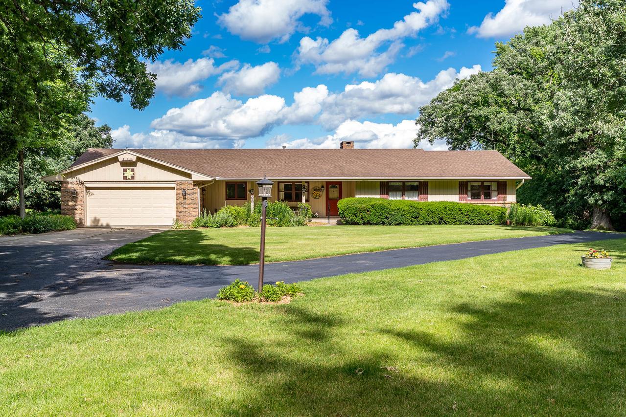 7889 Shaw Rd., Belvidere, IL 61008