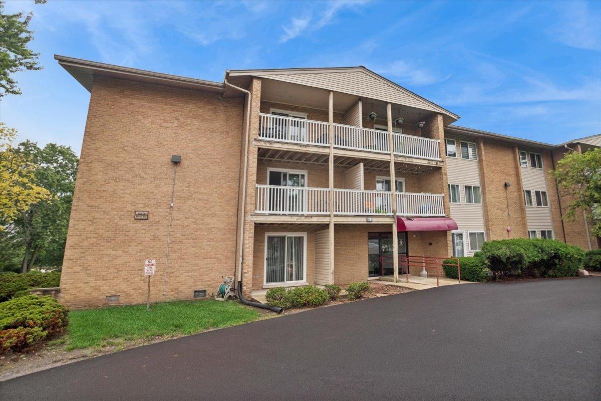 [Address Hidden by Seller], Des Plaines, IL 60016