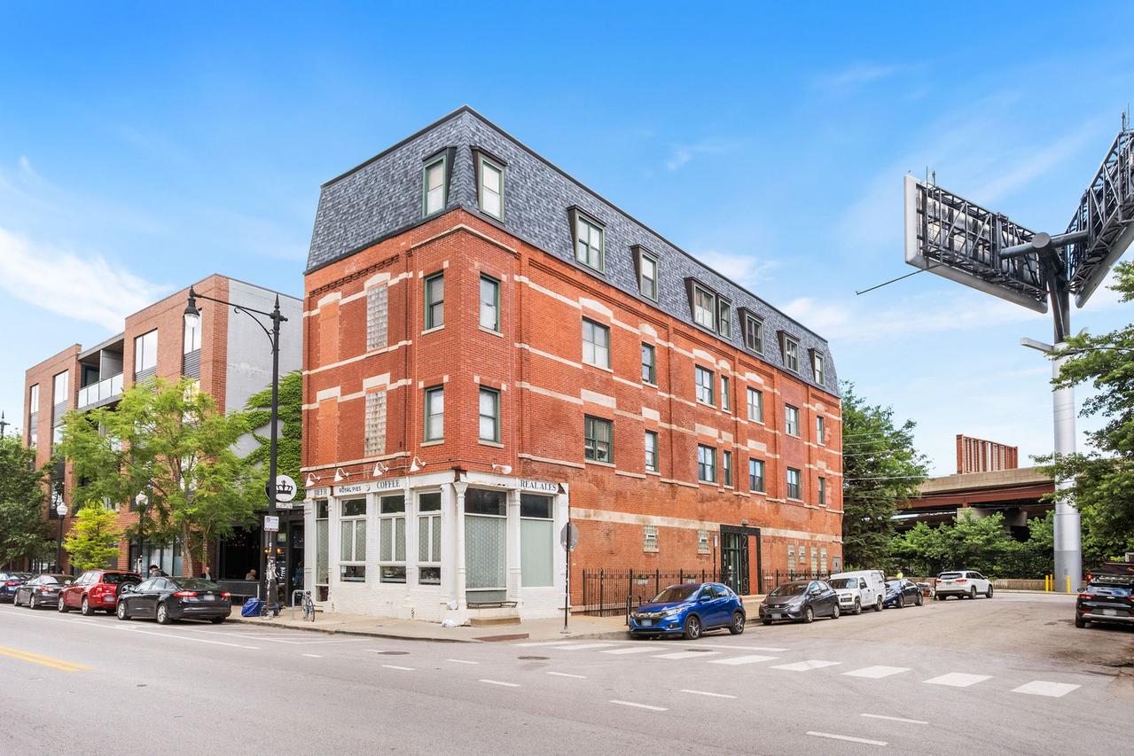 2119 S Halsted St. #2E, Chicago, IL 60608