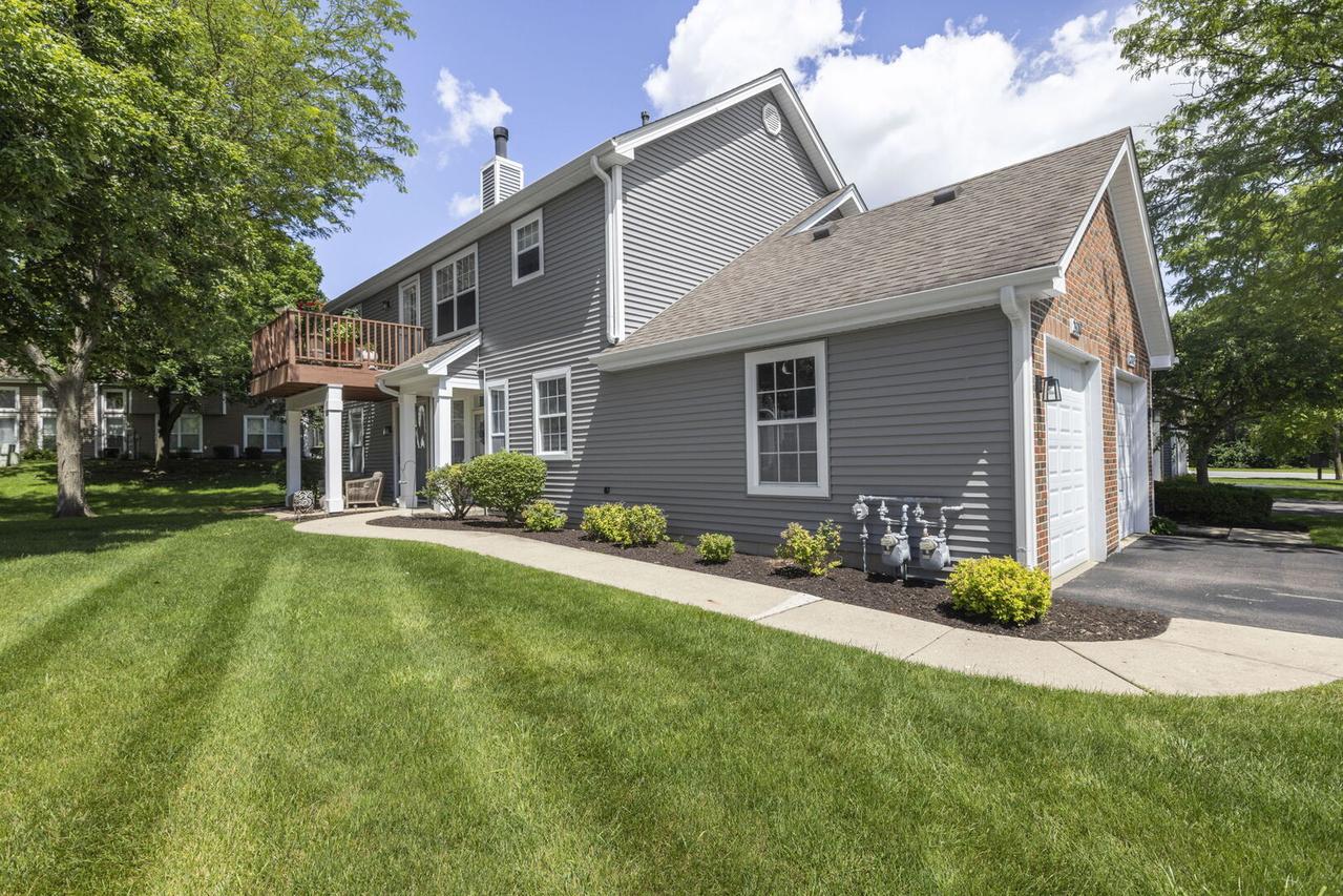 2071 Waverly Ln., Algonquin, IL 60102