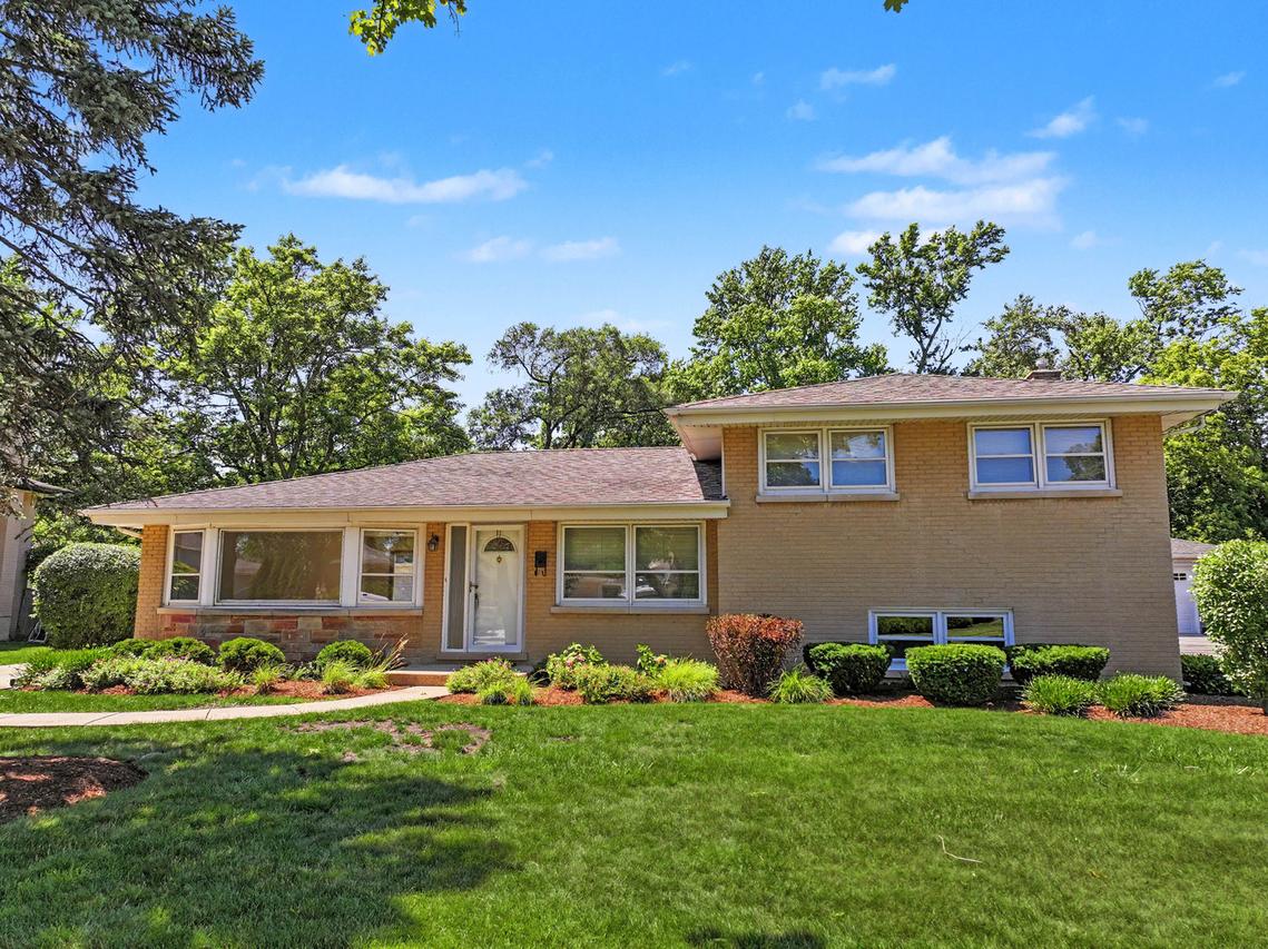 [Address Hidden by Seller], Glenview, IL 60025