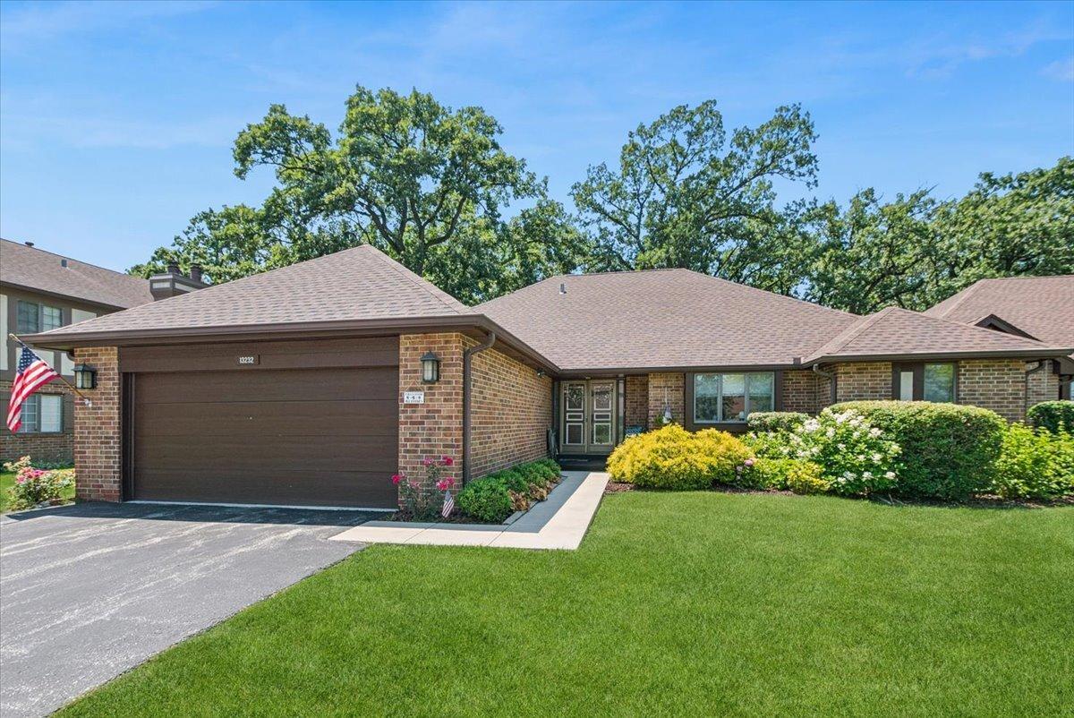 13232 S Oak Ridge Tr., Palos Heights, IL 60463