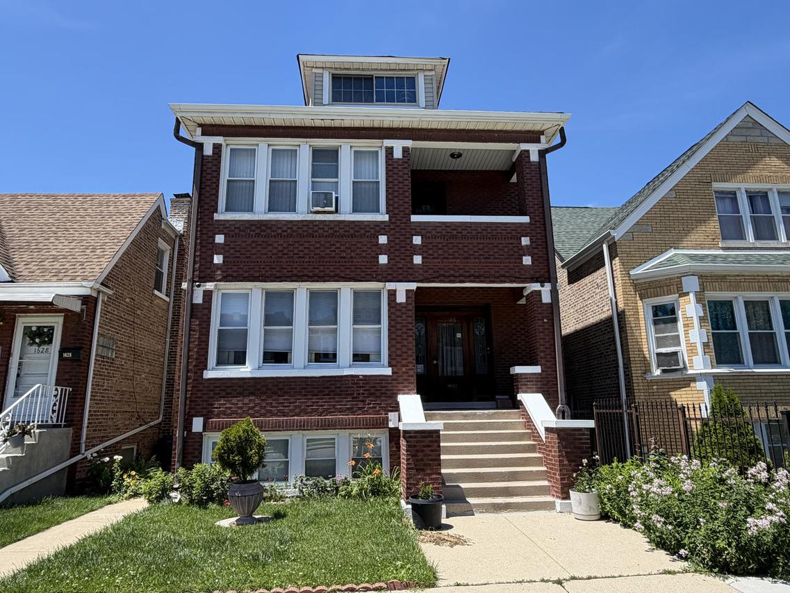 1626 S 49th Ave., Cicero, IL 60804