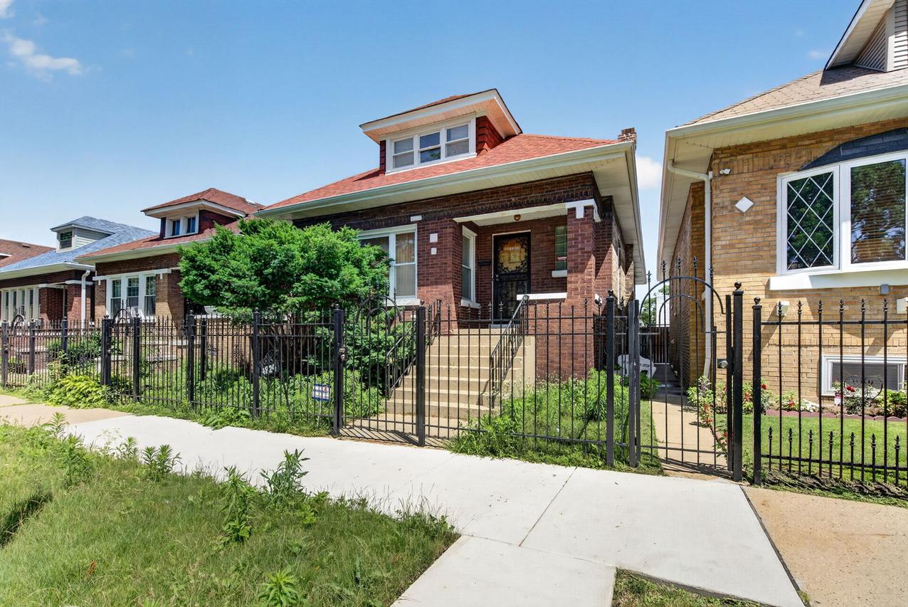 4824 W Concord Pl., Chicago, IL 60639