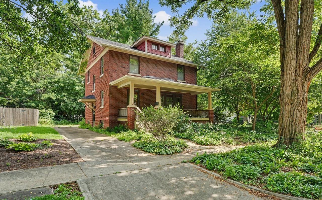 402 W Vermont Ave., Urbana, IL 61801