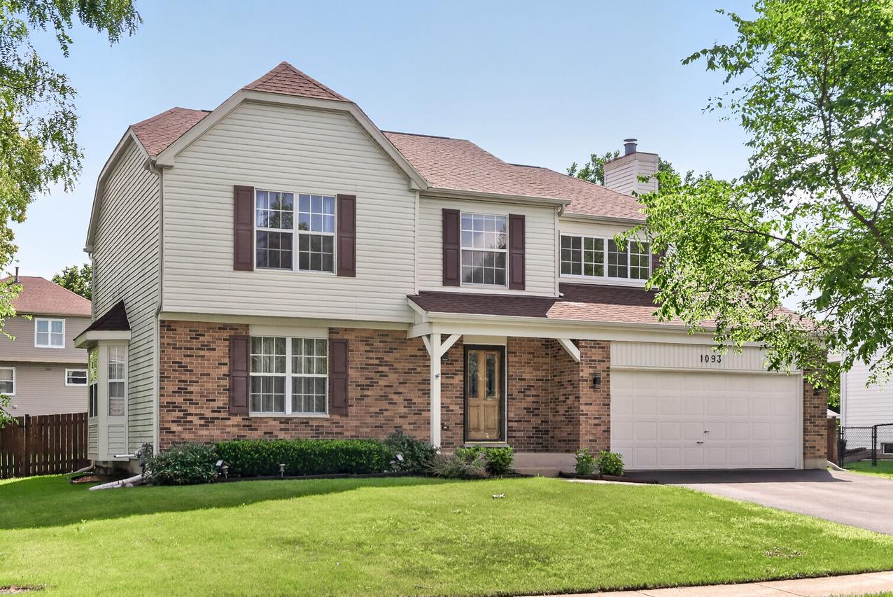 1093 Brighton Dr., Carol Stream, IL 60188