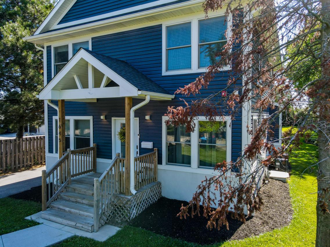 1645 Webster Ln., Des Plaines, IL 60018