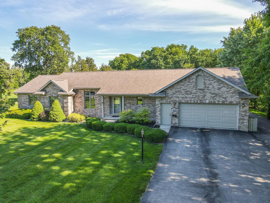 415 E Southmor Rd., Morris, IL 60450