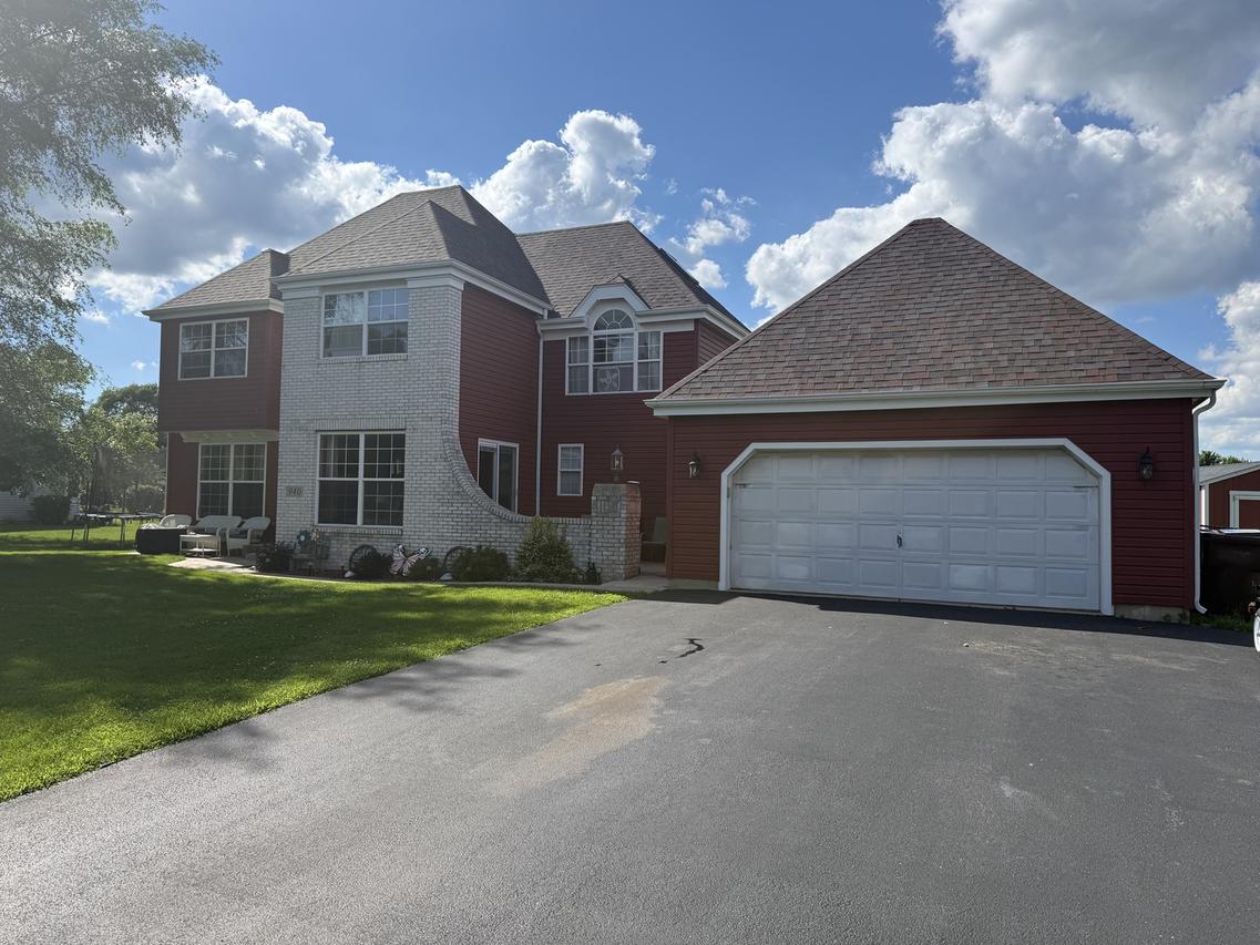 940 Beaver Pond Dr., Marengo, IL 60152