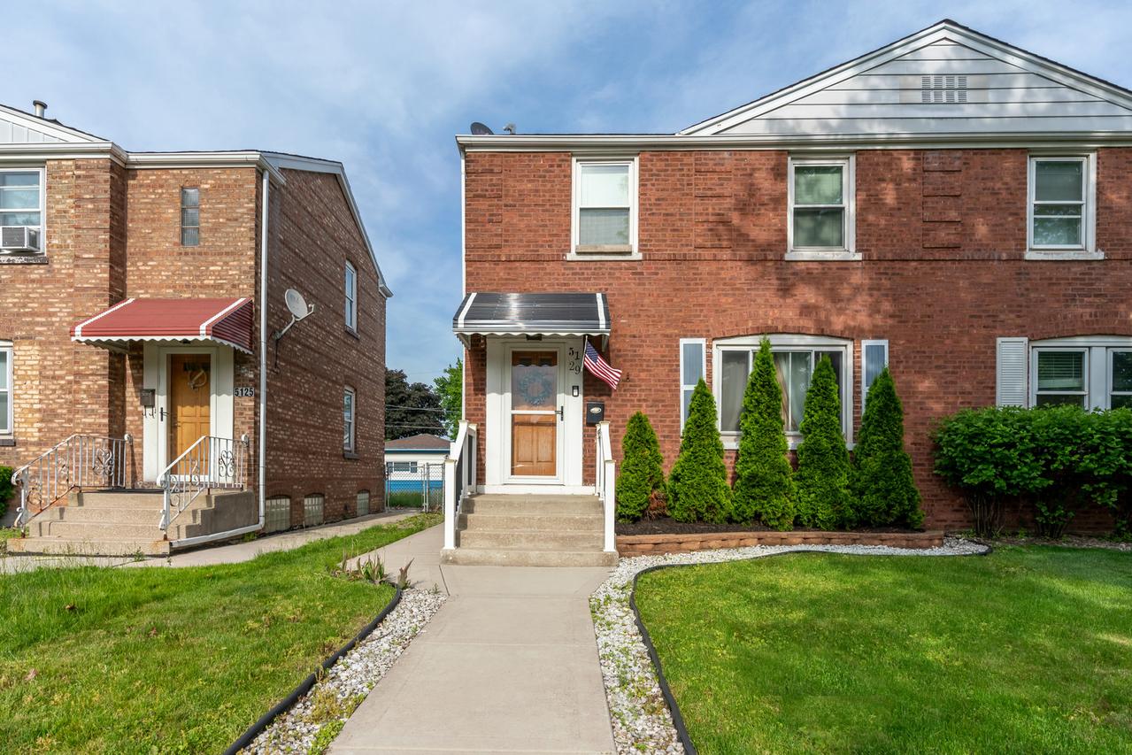 5129 S Menard Ave., Chicago, IL 60638