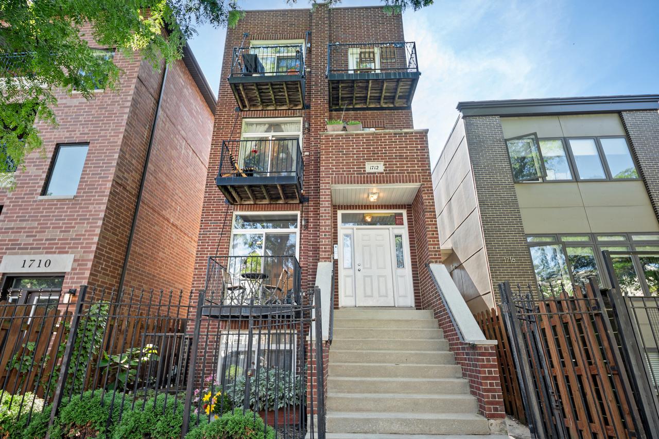 1712 N Albany Ave. #1, Chicago, IL 60647