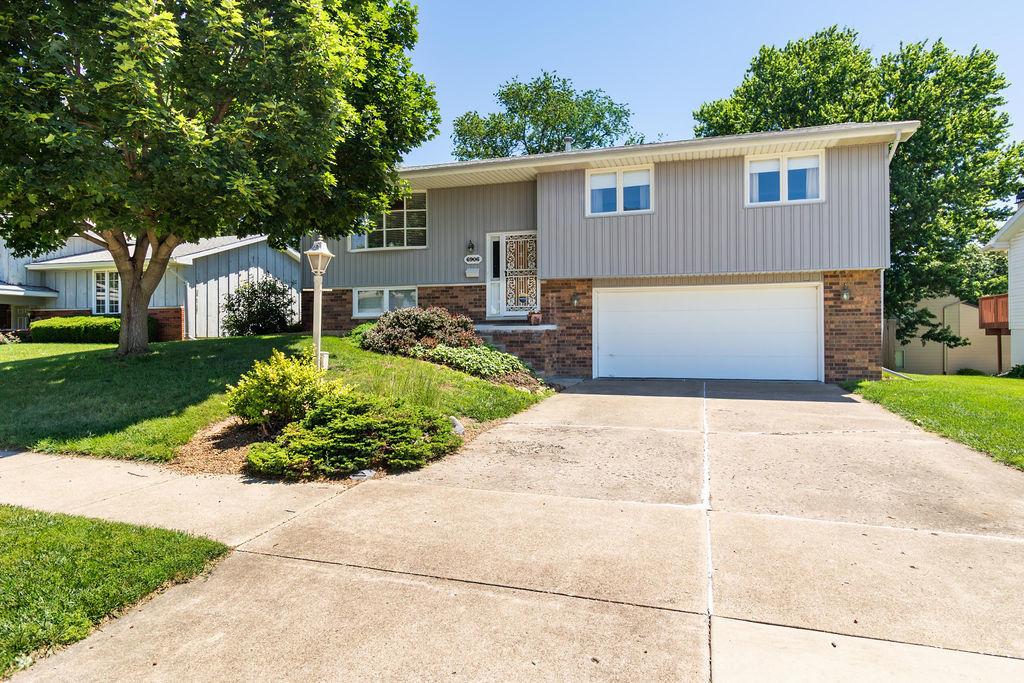 6906 N Rockvale Dr., Peoria, IL 61614