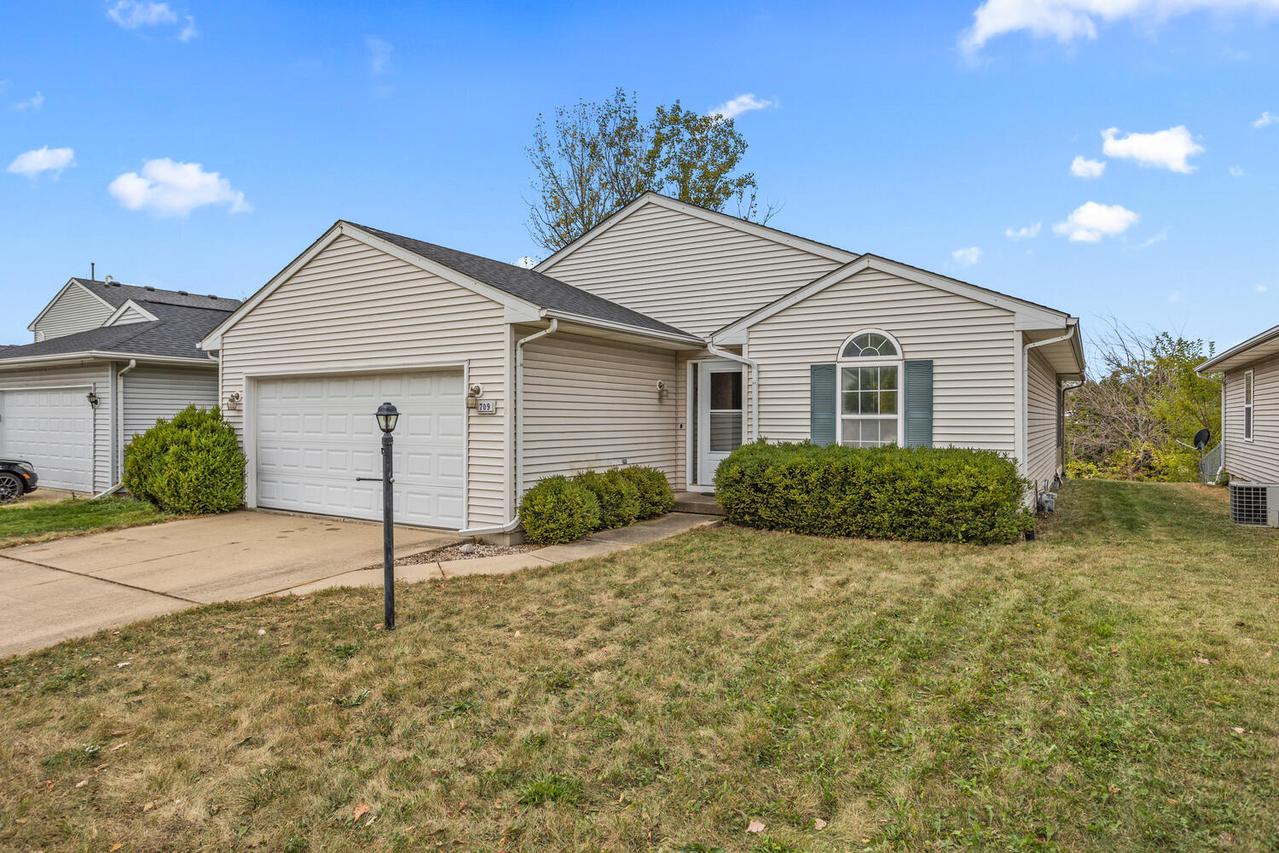 709 Erin Dr., Champaign, IL 61822