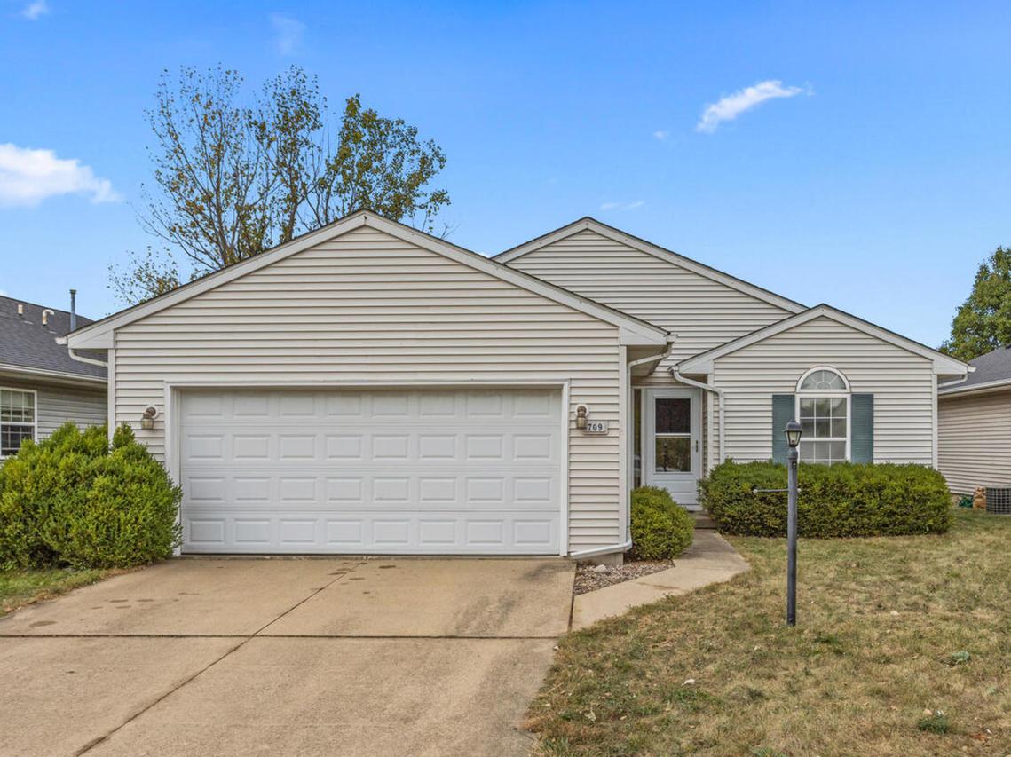 709 Erin Dr., Champaign, IL 61822