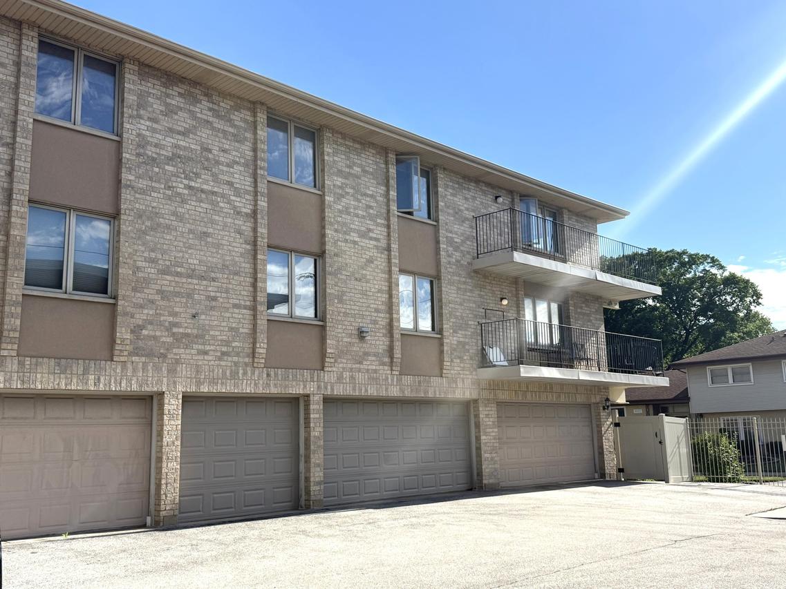 4020 W 105th St. #3N, Oak Lawn, IL 60453