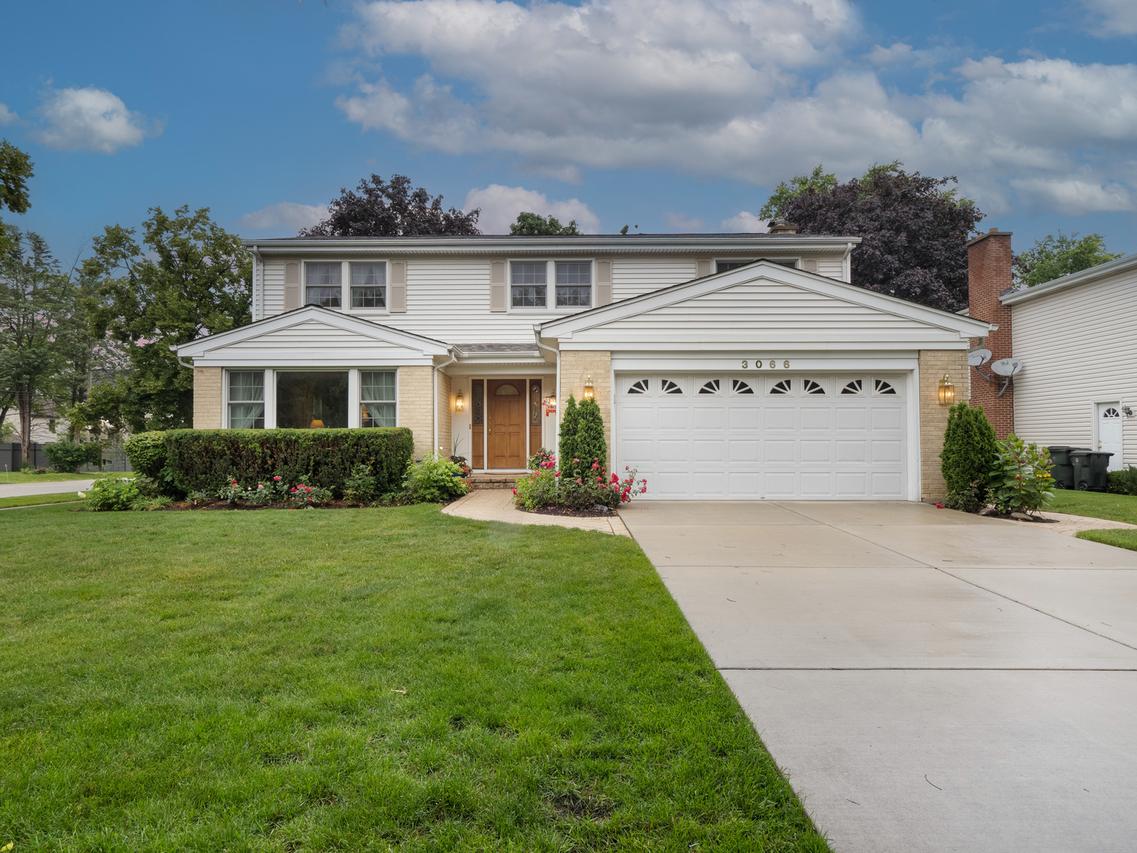 3066 Knollwood Ln., Glenview, IL 60025