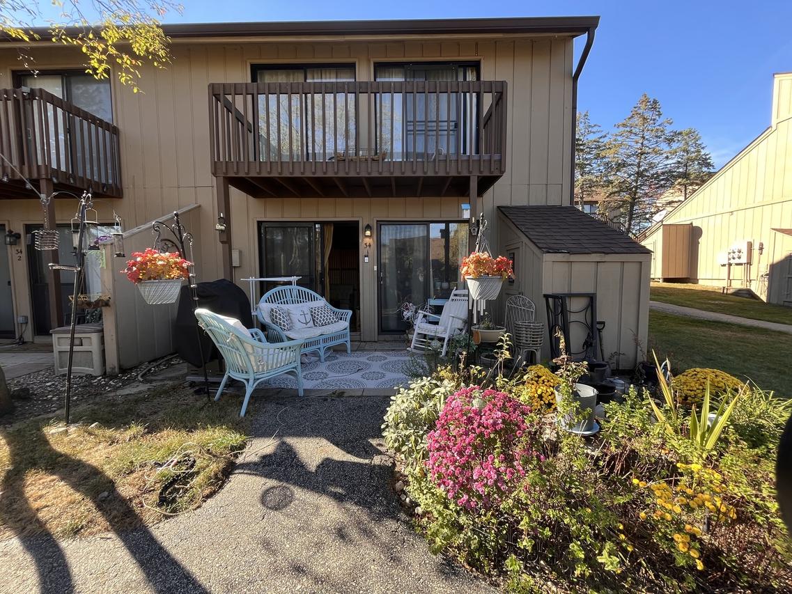 34 Montego Colony #1, Fox Lake, IL 60020