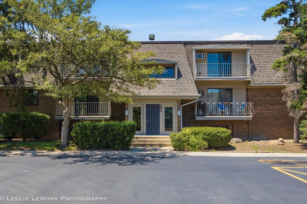 244 E Bailey Rd. #J, Naperville, IL 60565