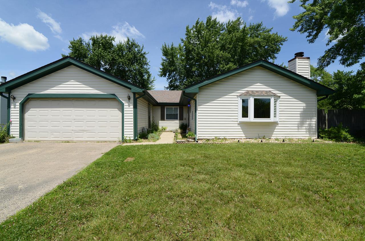1810 Howe Ln., Hanover Park, IL 60133
