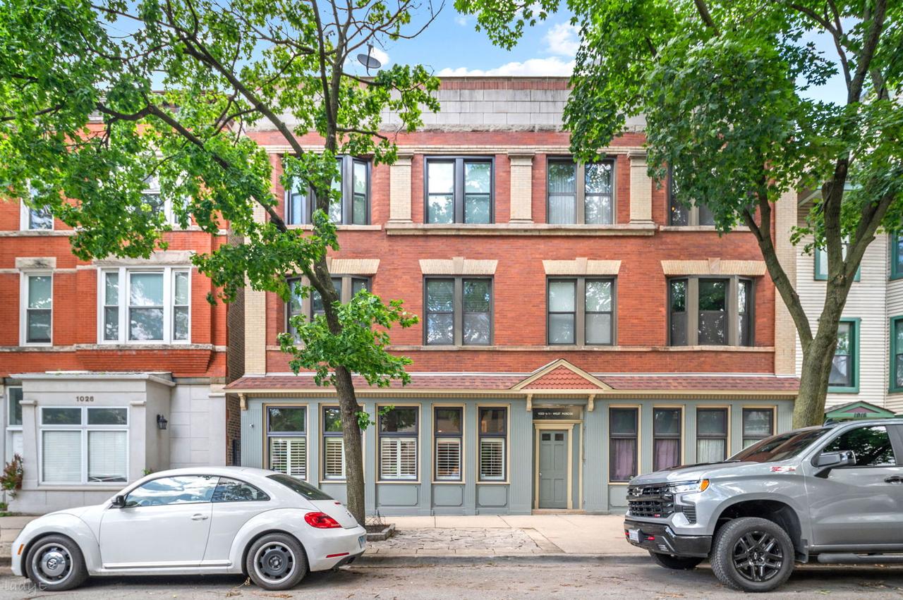1020 W Roscoe St. #1W, Chicago, IL 60657